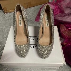 Steve Madden Sparkling Silver Heels